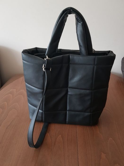 Дамска чарна чанта