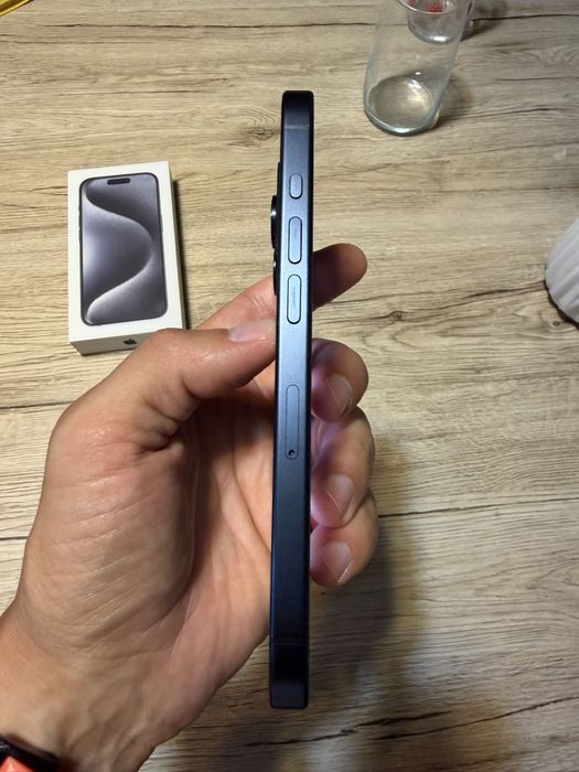 Iphone 15 pro 256 nevelocked