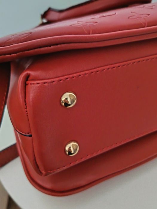 Vand geanta Louis Vuitton autentică