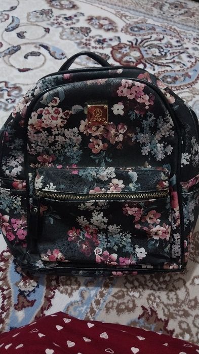 Сумка-рюкзак с цветочным принтом