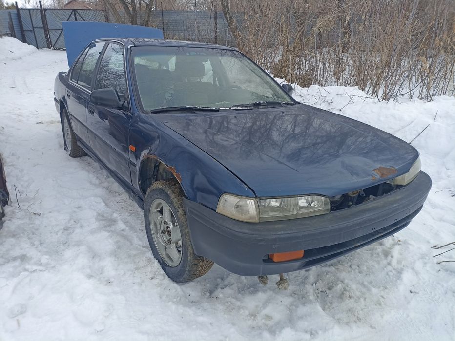 Хонда аккорд 92г 2.2 МКПП седан