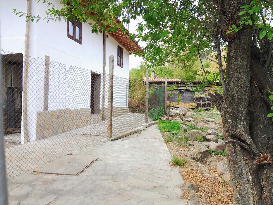 Продава се Къща в Елена - 150 кв.м за 534 €/кв.м - Снимка #4