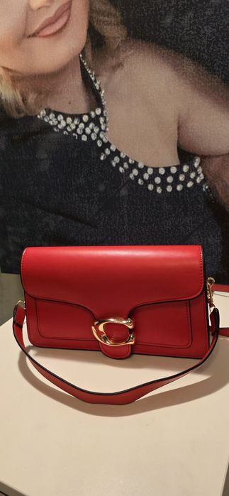 Geanta  roșie medie