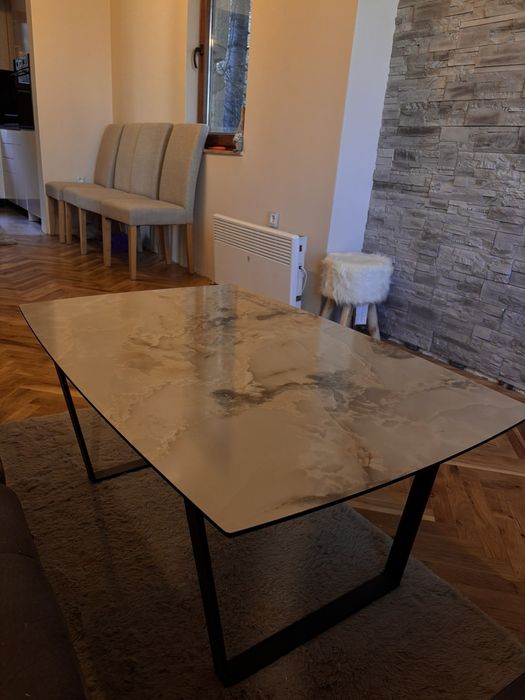 Холна маса не исползвана