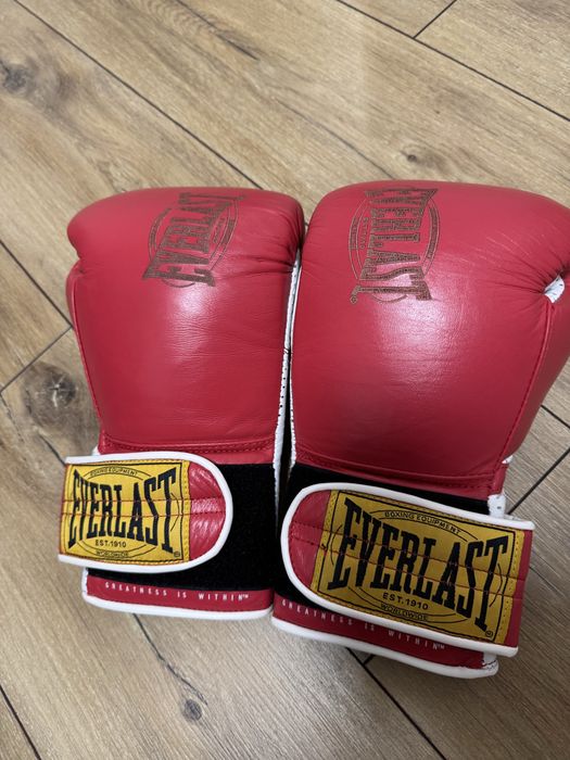 Боксови ръкавици everlast