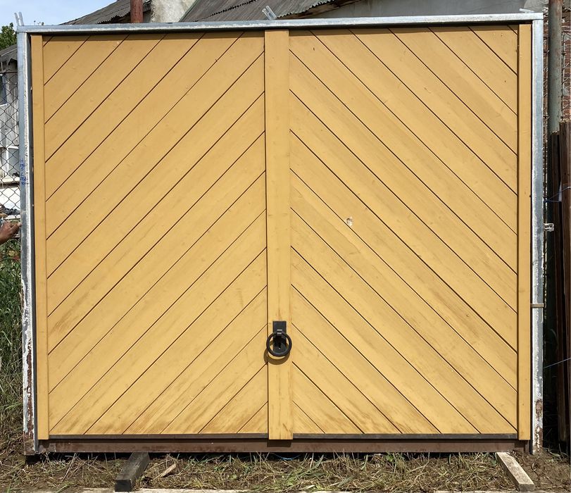 USA BATANTA LEMN poarta  garaj hala batanta  H 215 x L 258 Normstahl