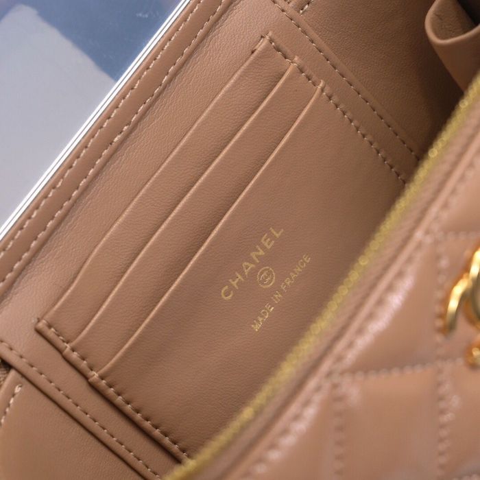 Chanel естествена кожа