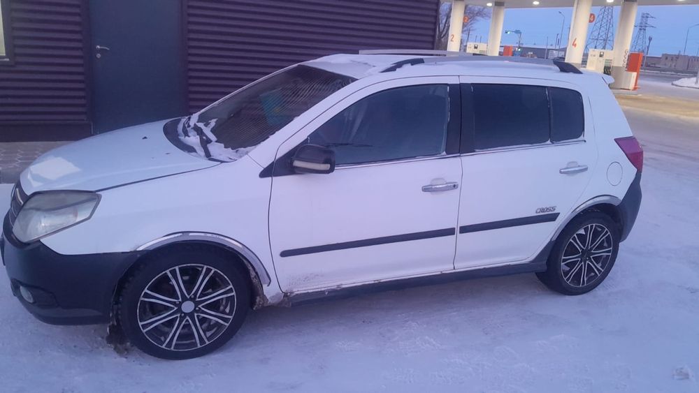 Продам авто Джелли МК кросс2012г