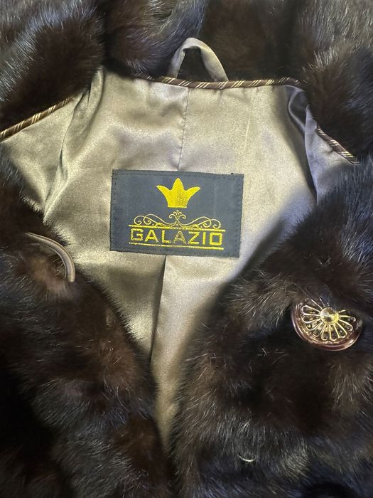 Женские одежды. Шуба