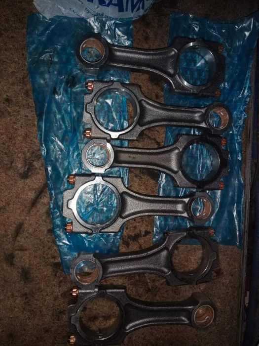 Продам шатуны камаз