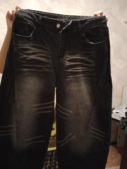 Джинсы молодежные модные