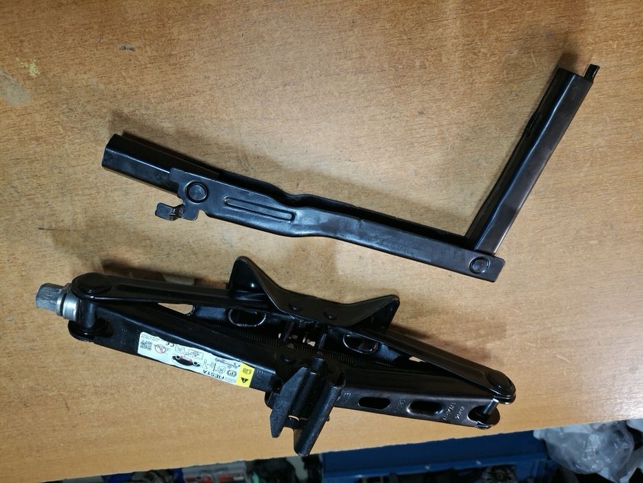 Cric Ford Fiesta Mk7 Mk8