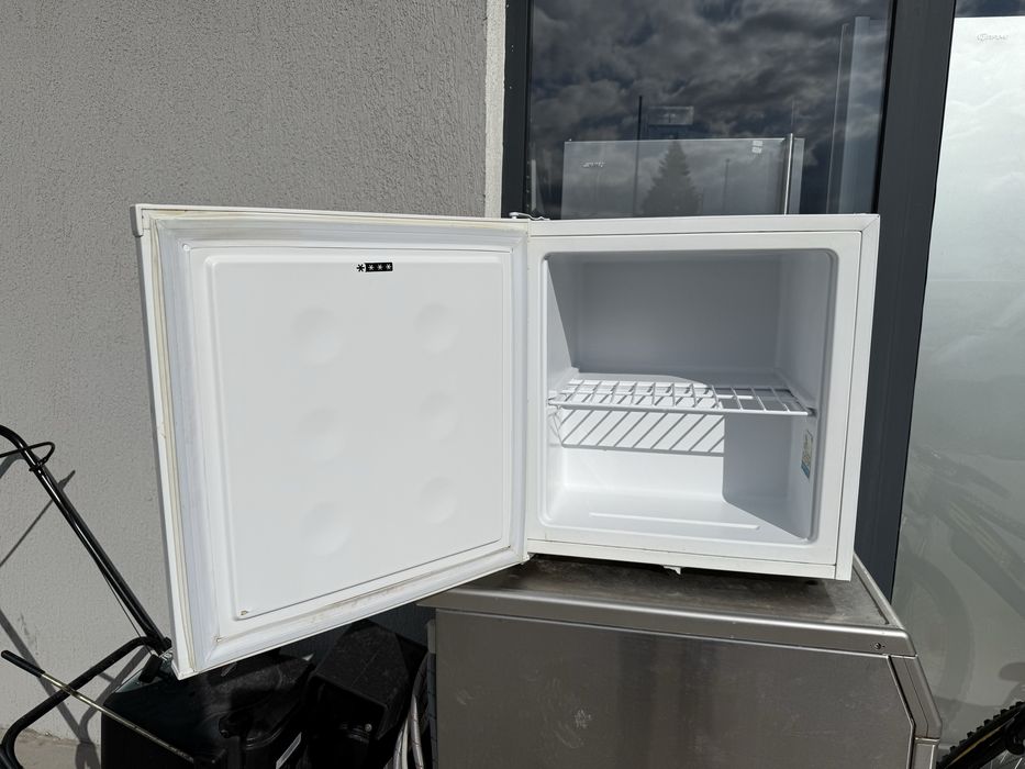 Мини - Малък Фризер Сименс 52см