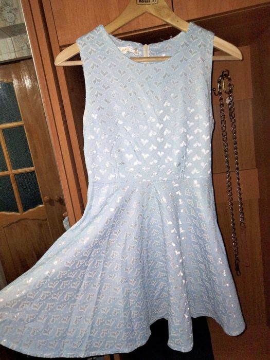 Продам платье одевала 1 раз размер 42 44