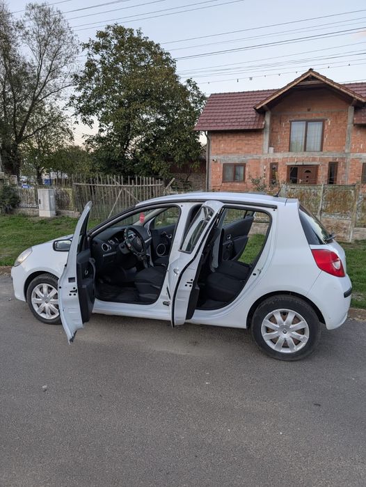 Autoturism Renault Clio