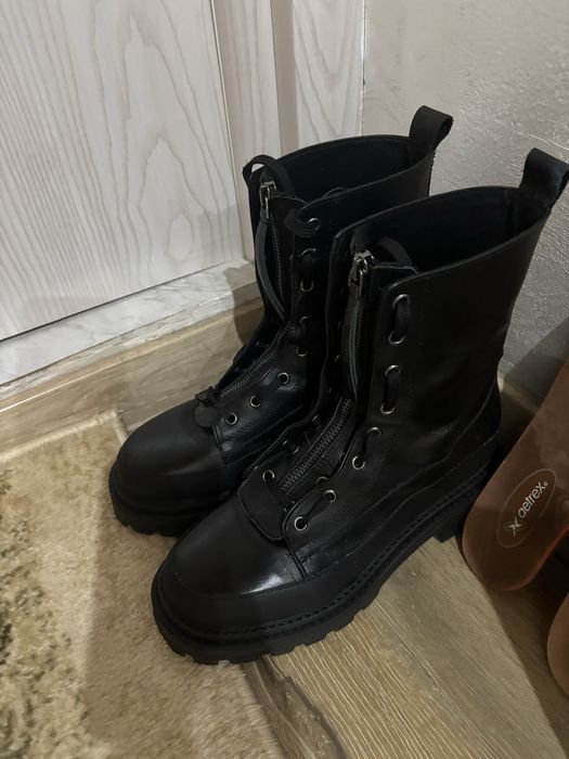 Оригинални боти Pinko