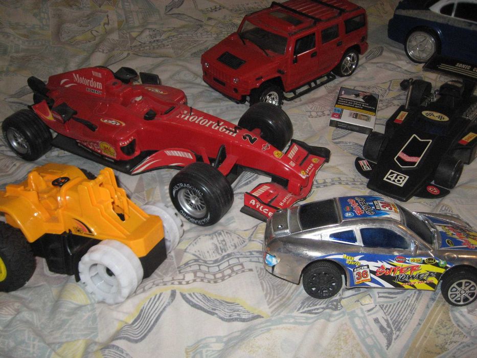 ЕВТИНО играчки ГОЛЕМИ  -7 бр.