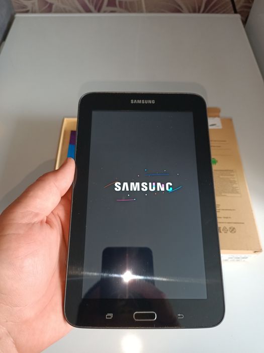 В продаже планшет Samsung tab 3 lite SM-T 113