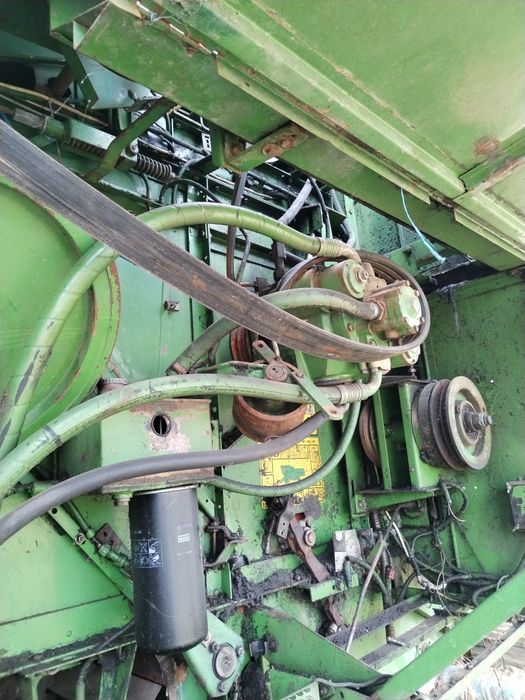 Dezmembez combina john deere 1174