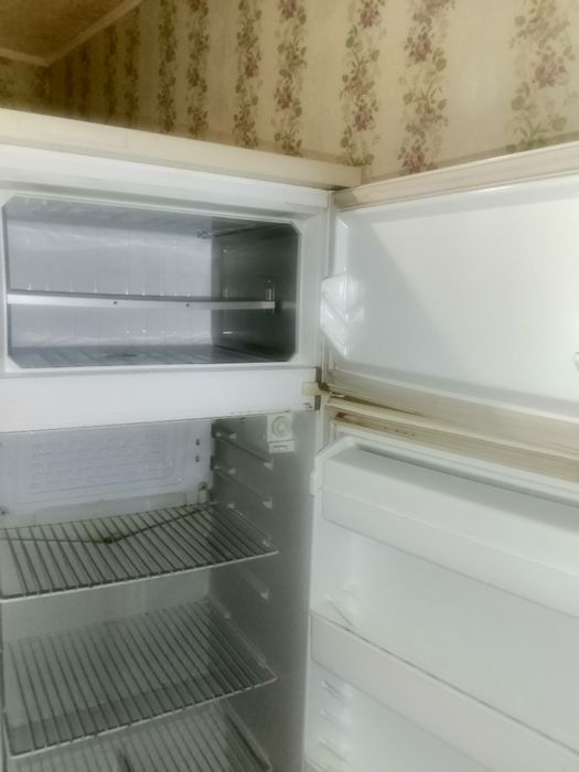 Продам холодильник