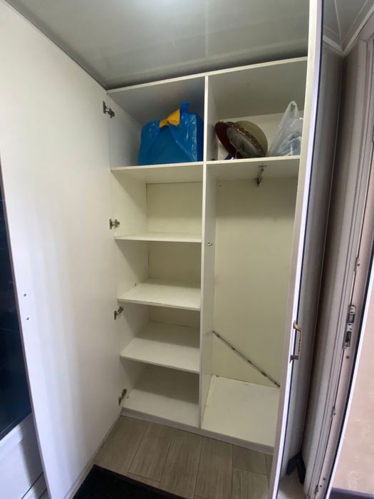 Продам шкаф для одежды