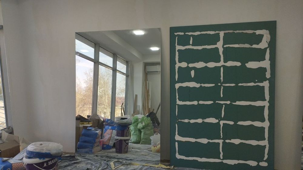 Тош ойна зеркало