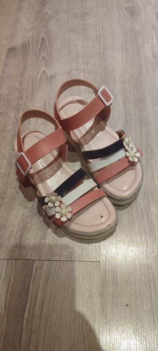 Детски обувки и топлинки