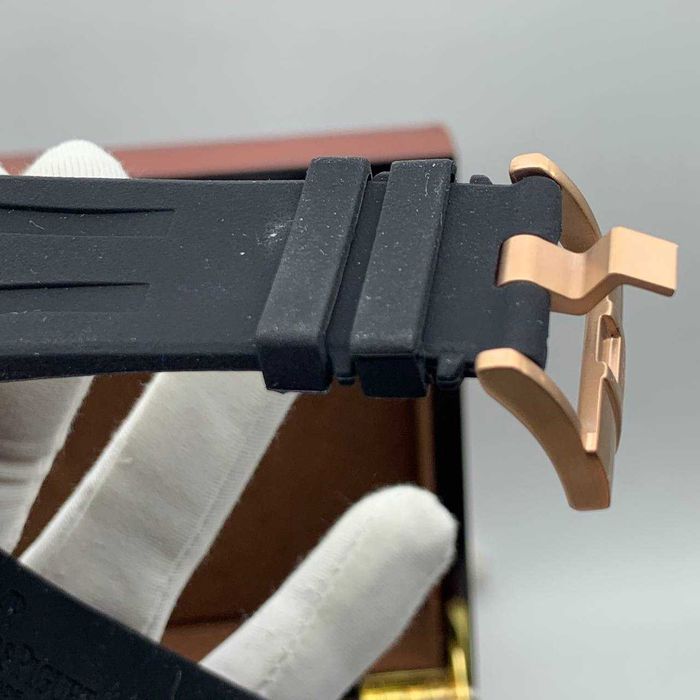 Audemars Piguet offshore 44mm gold