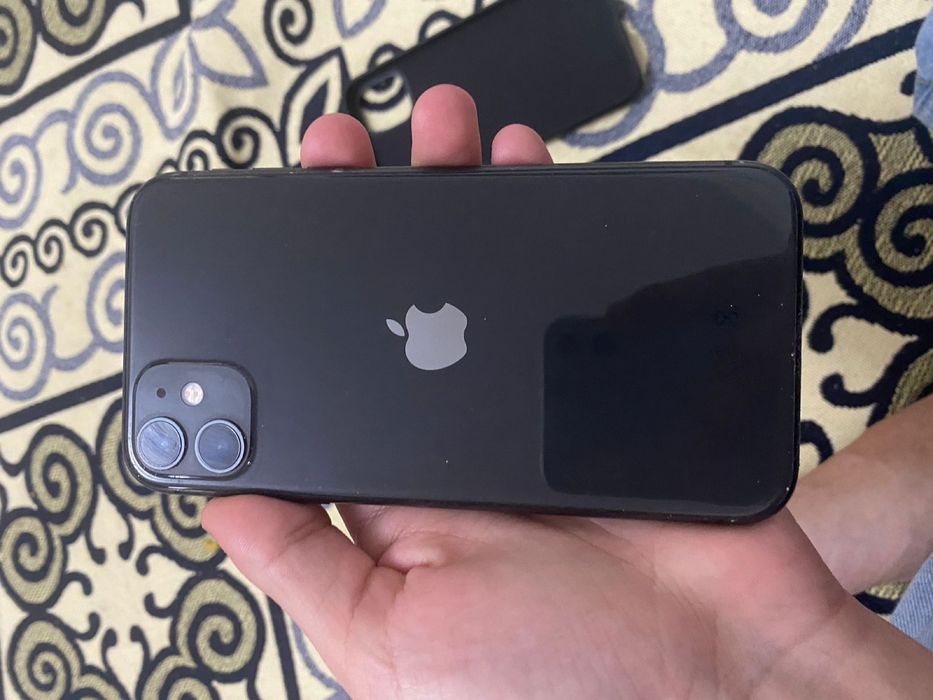 Iphone 11 64gb..