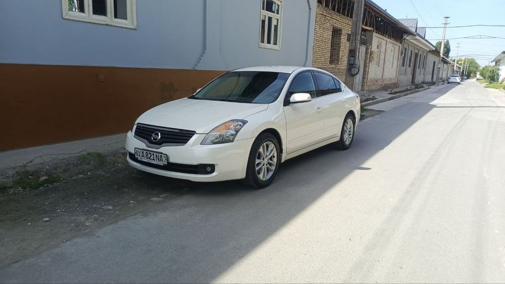 Nissan altima toza