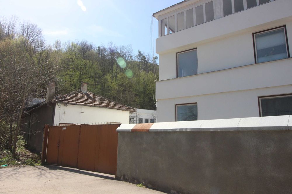 Дава се под наем Промишлена сграда в Габрово, Борово - 350 кв.м за 997.05 € - Снимка #11