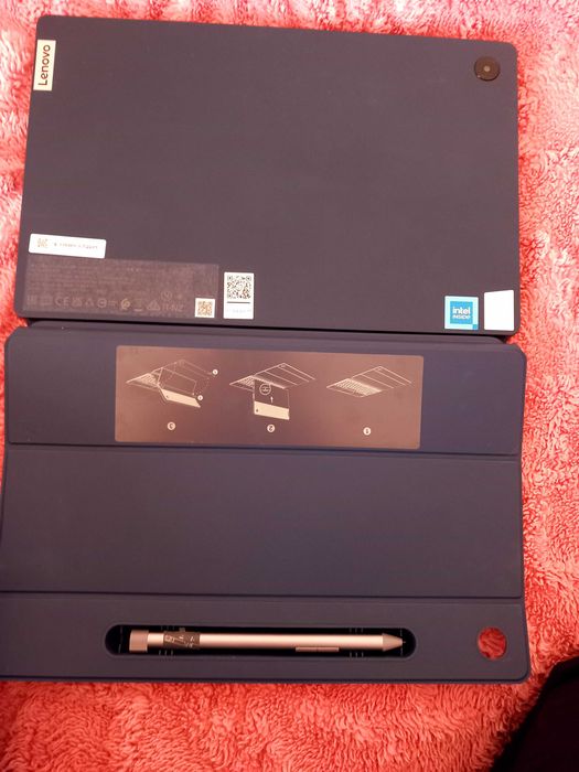 Vand tabletă-laptop lenovo IdeaPad Duet3