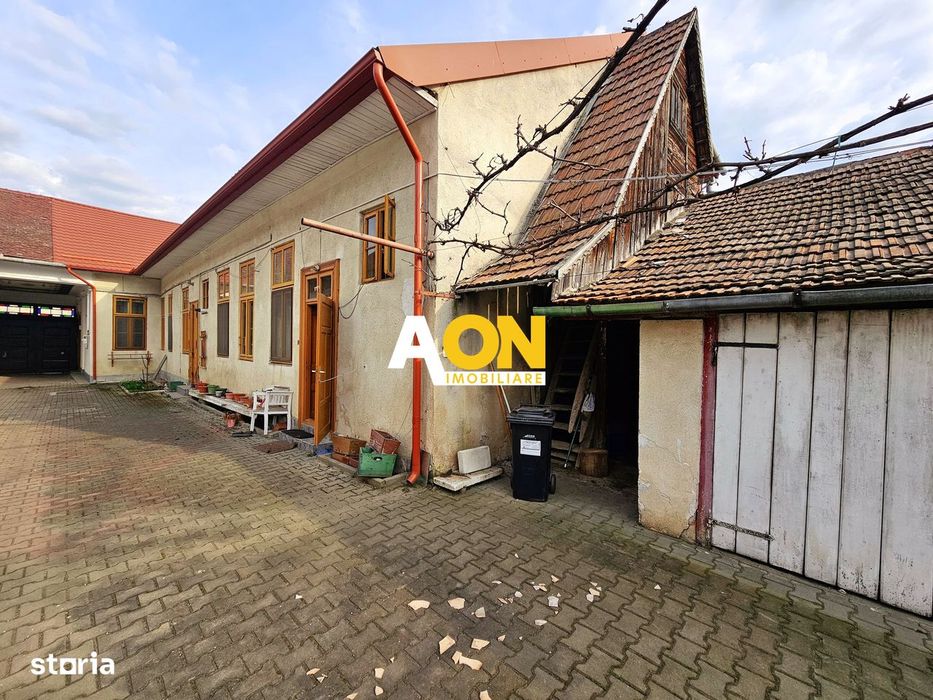 Casa 5 camere, 2 bai, 490 mp teren, Centru, pretabila pentru birouri