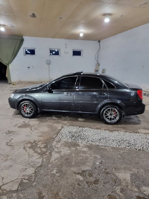 Sotiladi Lacetti 1.8 AT