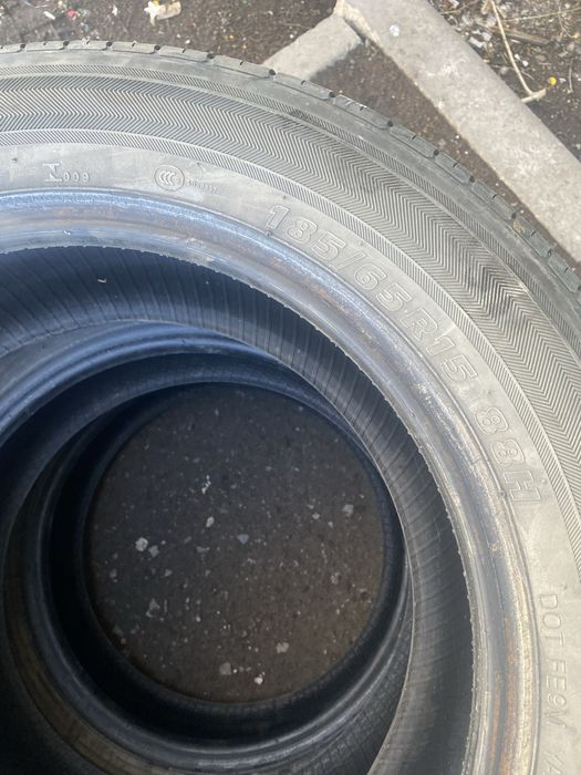 Продам резину размер 15