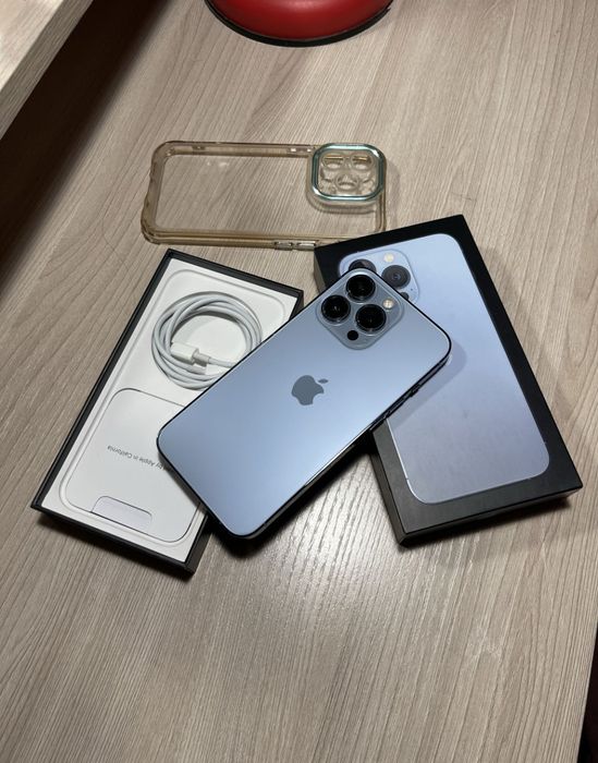 Продам Iphone 13 pro в отличном состоянии.