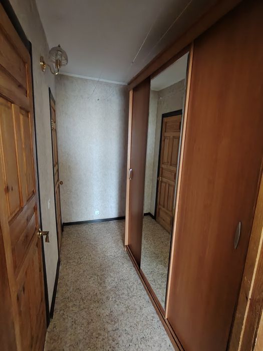 Сдам 2 комнатную квартиру