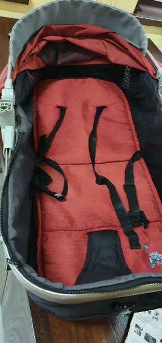 Продаю коляску в хорошем состояни. и