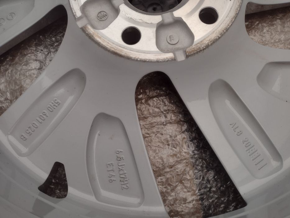 Нови Belmont 17-5x112 ET46 6.5j Volkswagen Golf 8