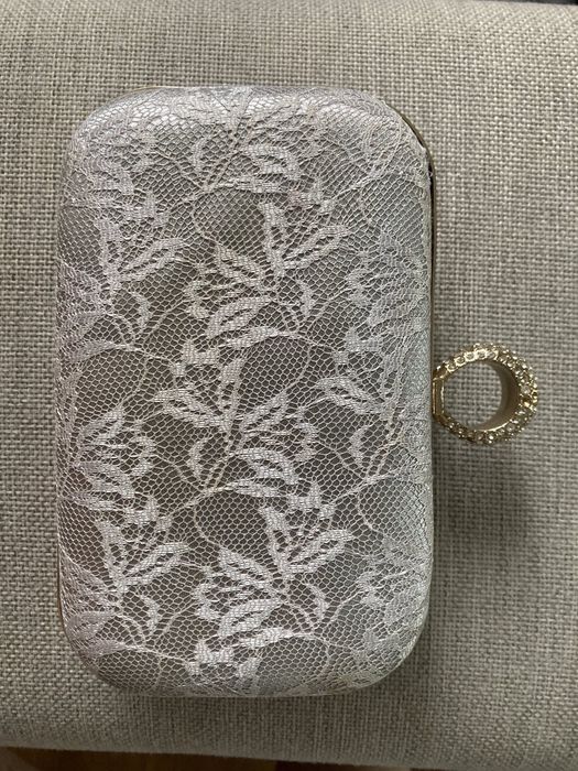 Чанта в златисто