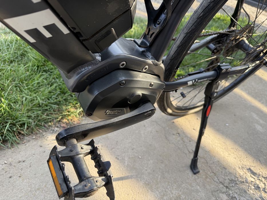Bicicleta electrica cursiera White full Shimano