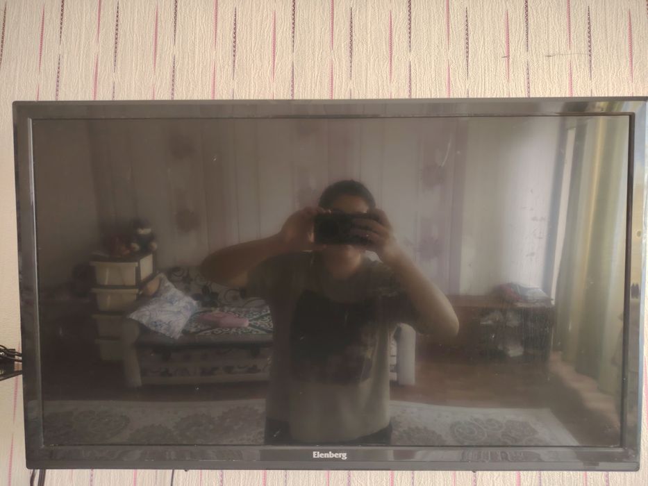 Телевизор Elenberg на запчасти