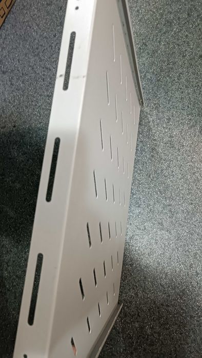 Полки перфорированные в серверный шкаф