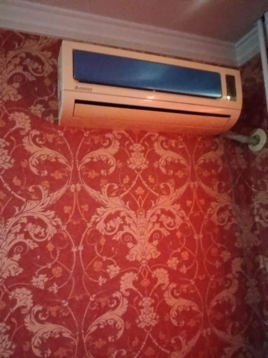 Ijaraga kvartira beriladi Mikrayon bozorcha olda  2 xona  2 etaj