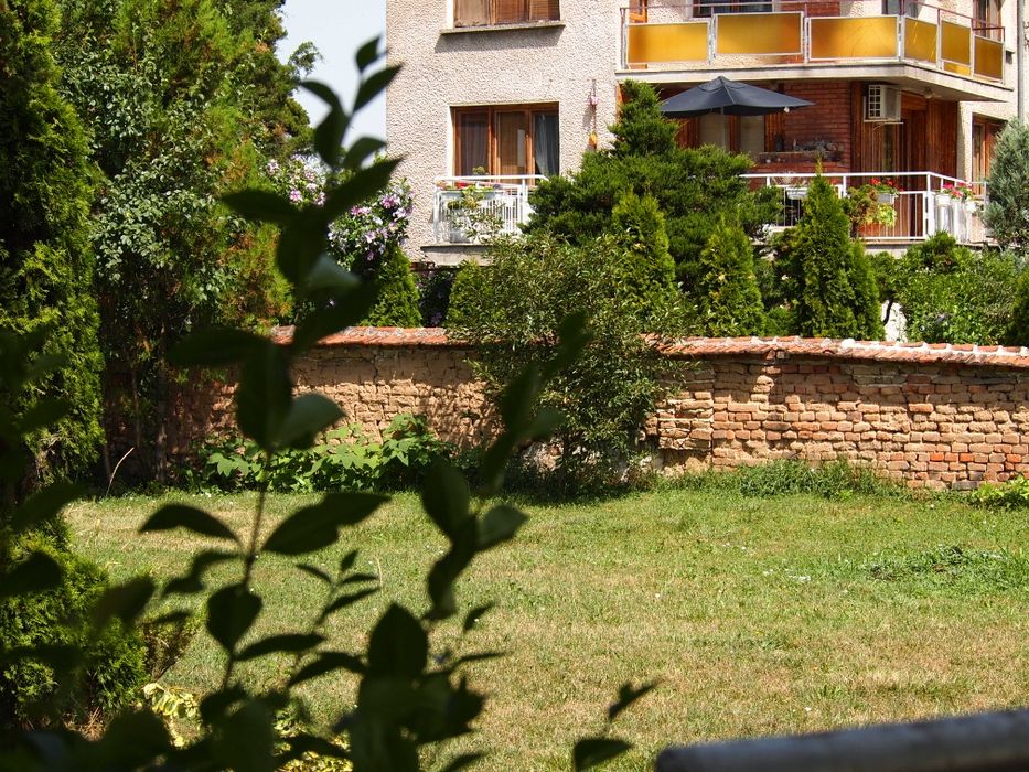 Къща в центъра на с. Лесново