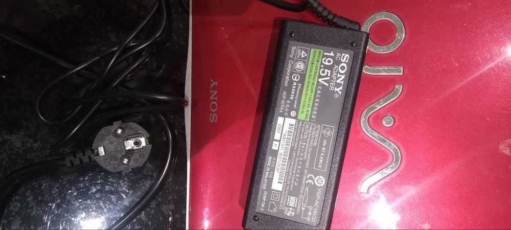 Зарядка для ноутбука