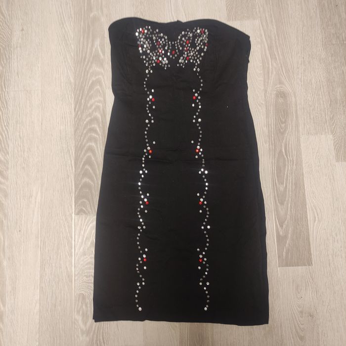 Платье красивое, вечернее, чёрное со стразами