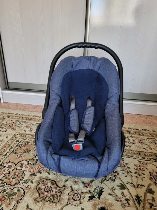 Автокресло Adamex