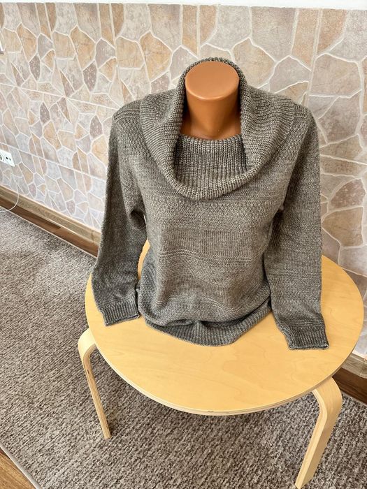 Pulover dama CANDA cu puțin fir auriu