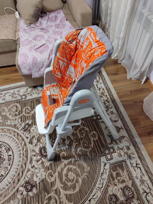 Детский столик для кормления